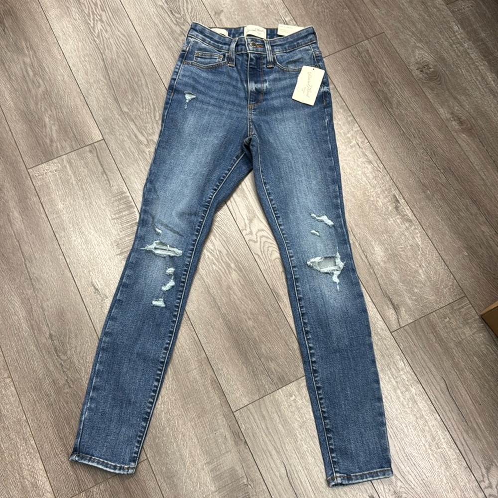 Universal Thread Goods Co. high rise skinny blue jeans super stretch size 00R